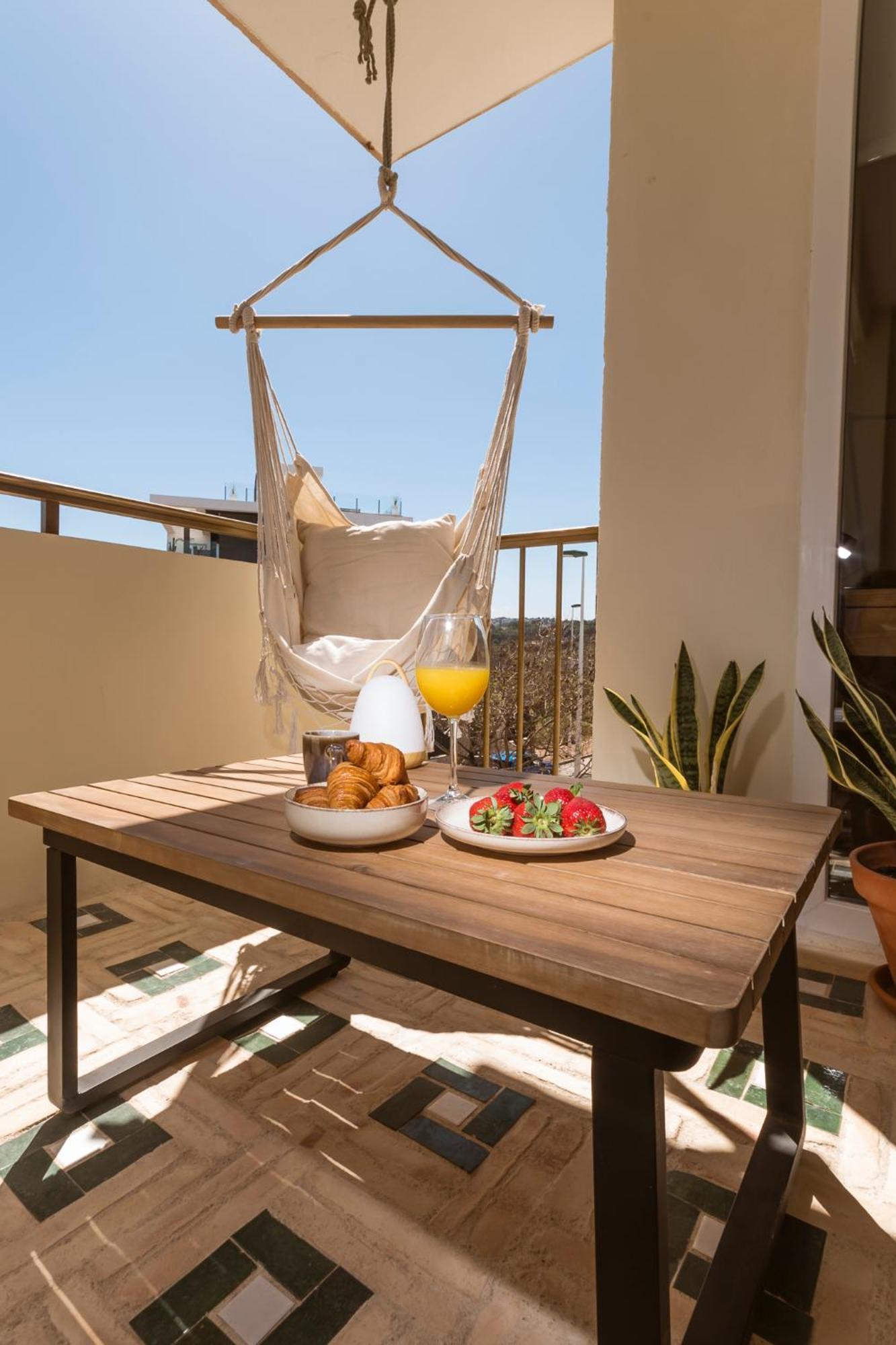 K-Sense By Nuka Homes Platja de Larenal Εξωτερικό φωτογραφία